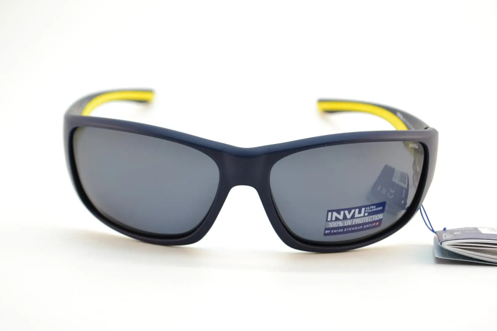 Солнцезащитные очки INVU A2922 B