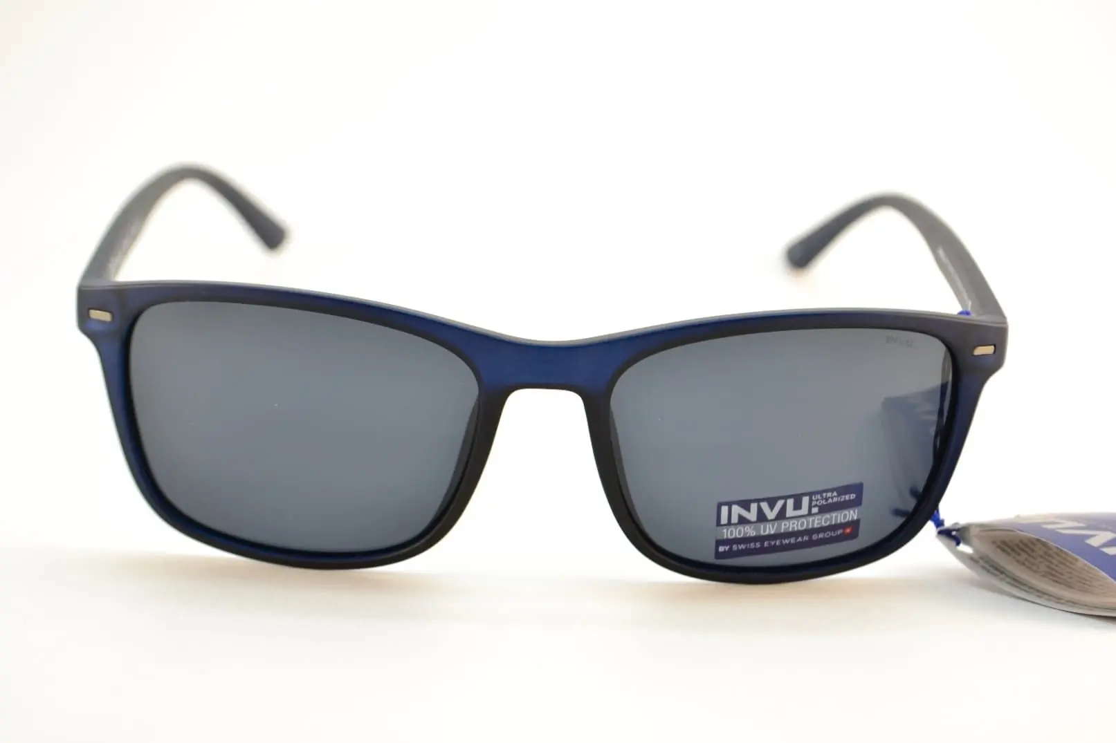 Солнцезащитные очки INVU B2914C