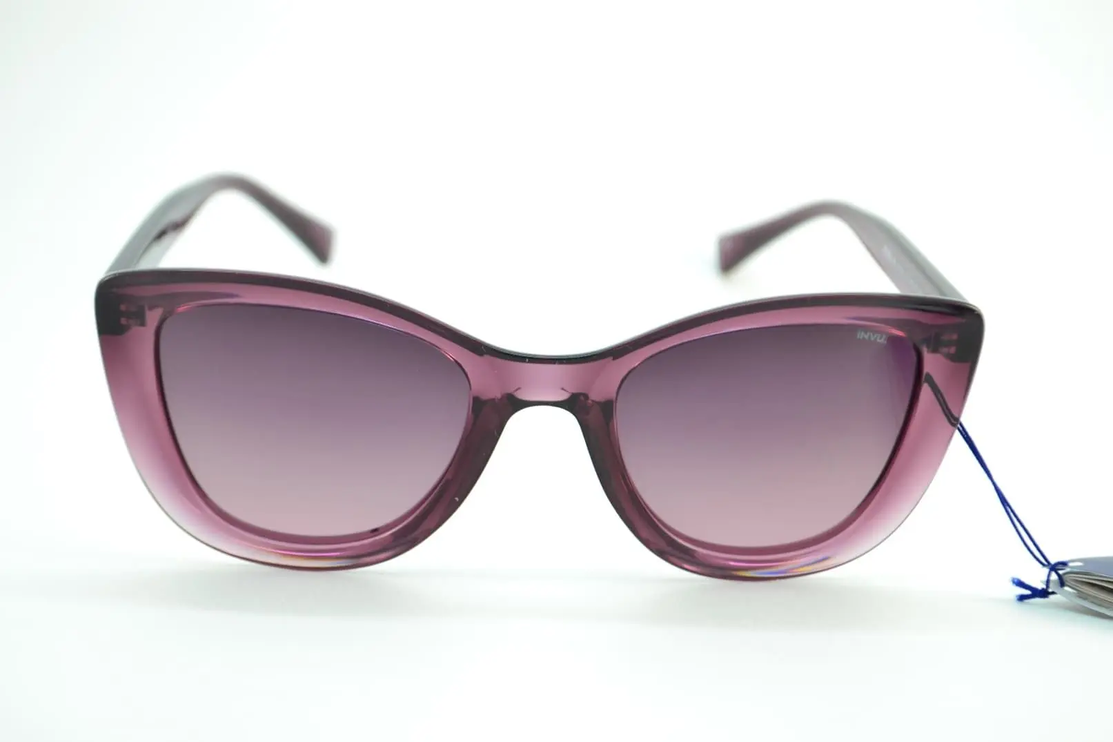 Солнцезащитные очки INVU B2928C