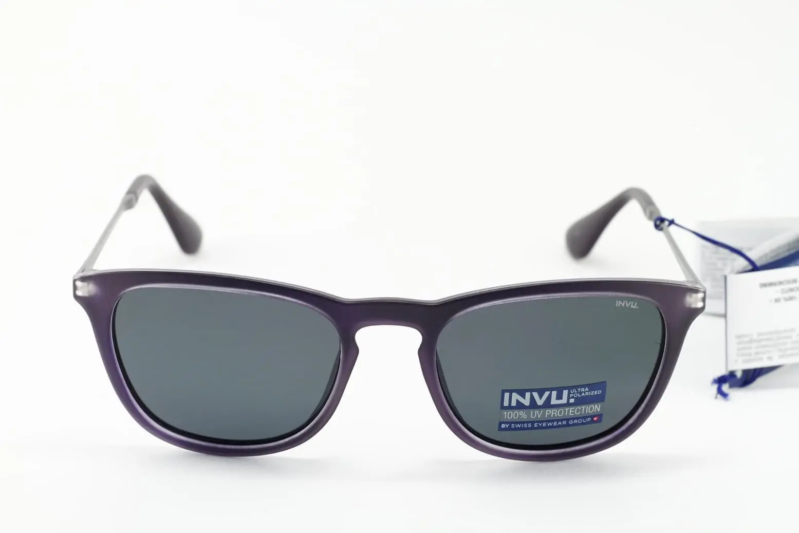 Солнцезащитные очки INVU T2516 C