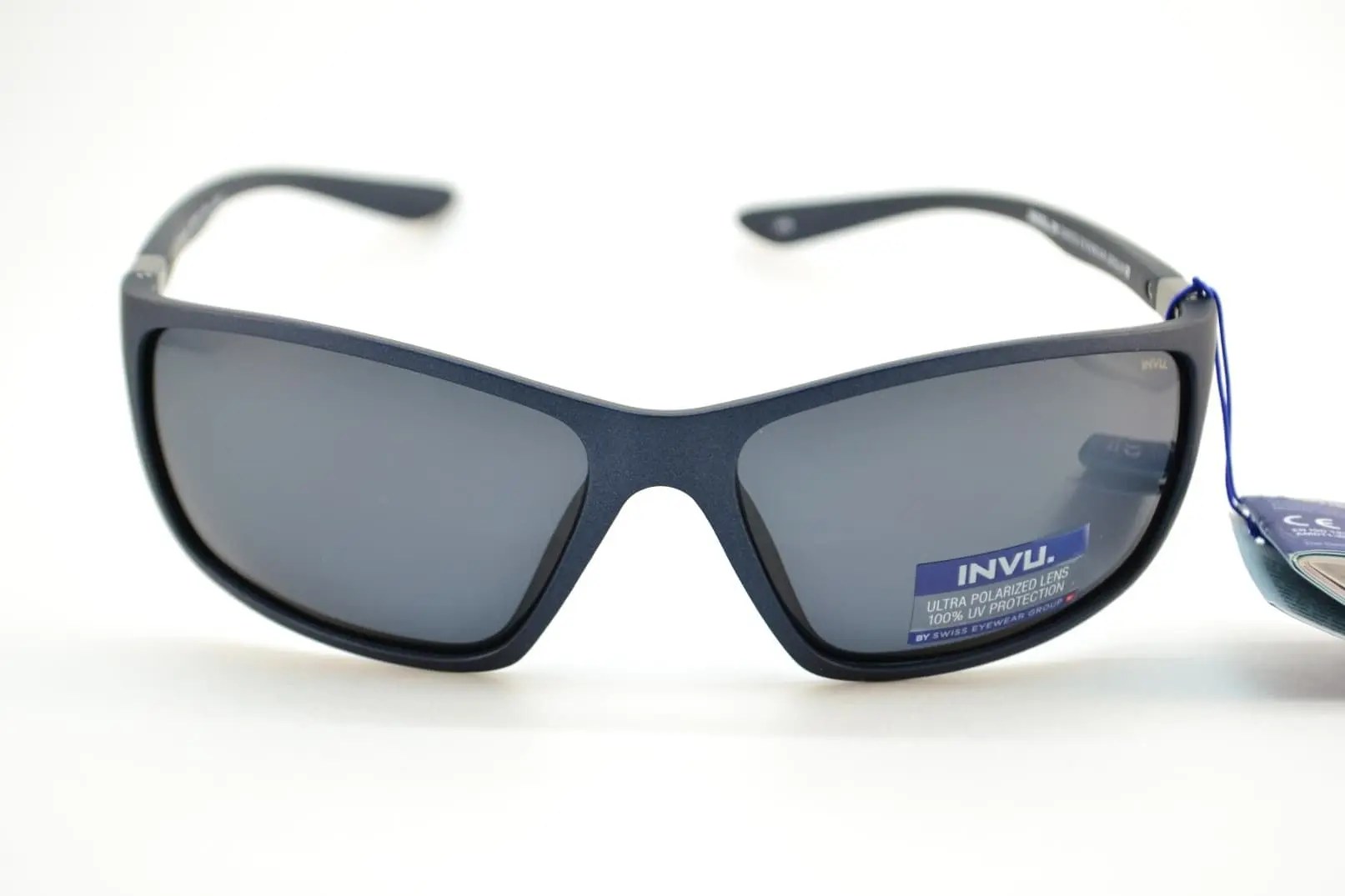 Солнцезащитные очки INVU A2914 B