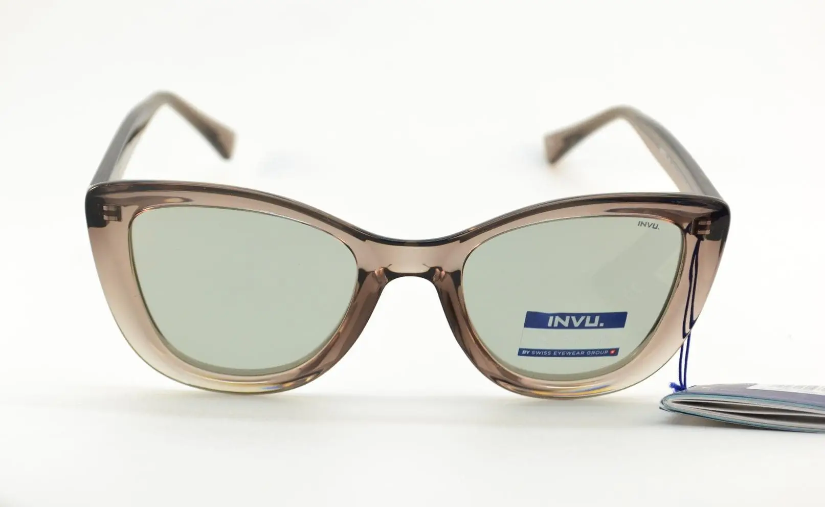Солнцезащитные очки INVU B2928A