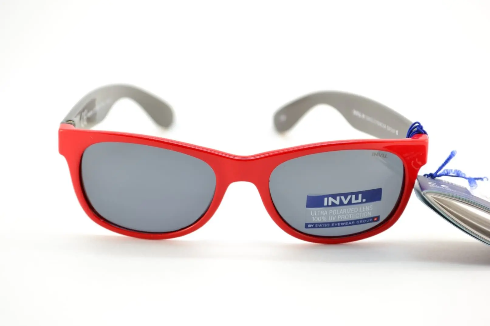 Солнцезащитные очки INVU K2402M