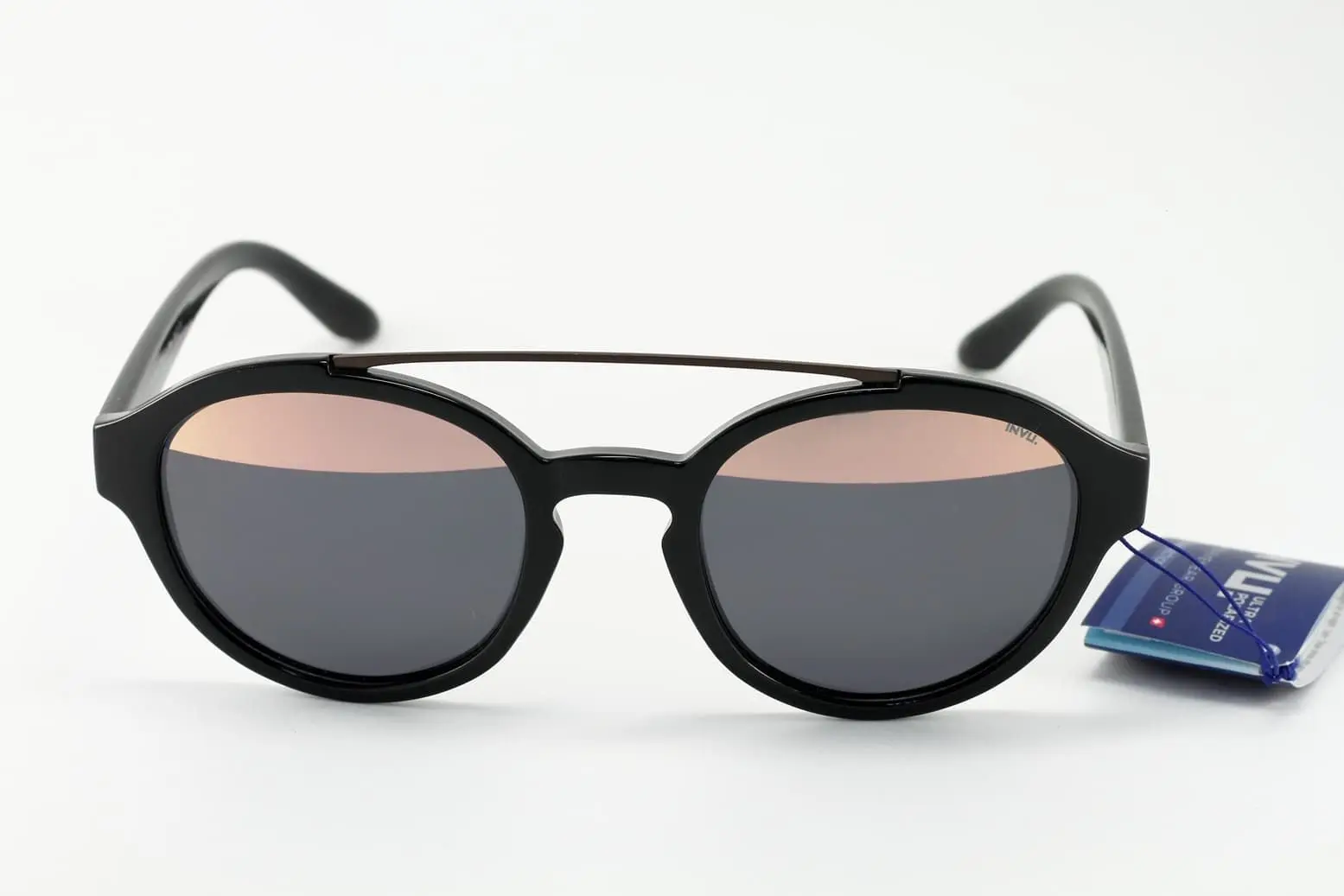 Солнцезащитные очки INVU T2701 D