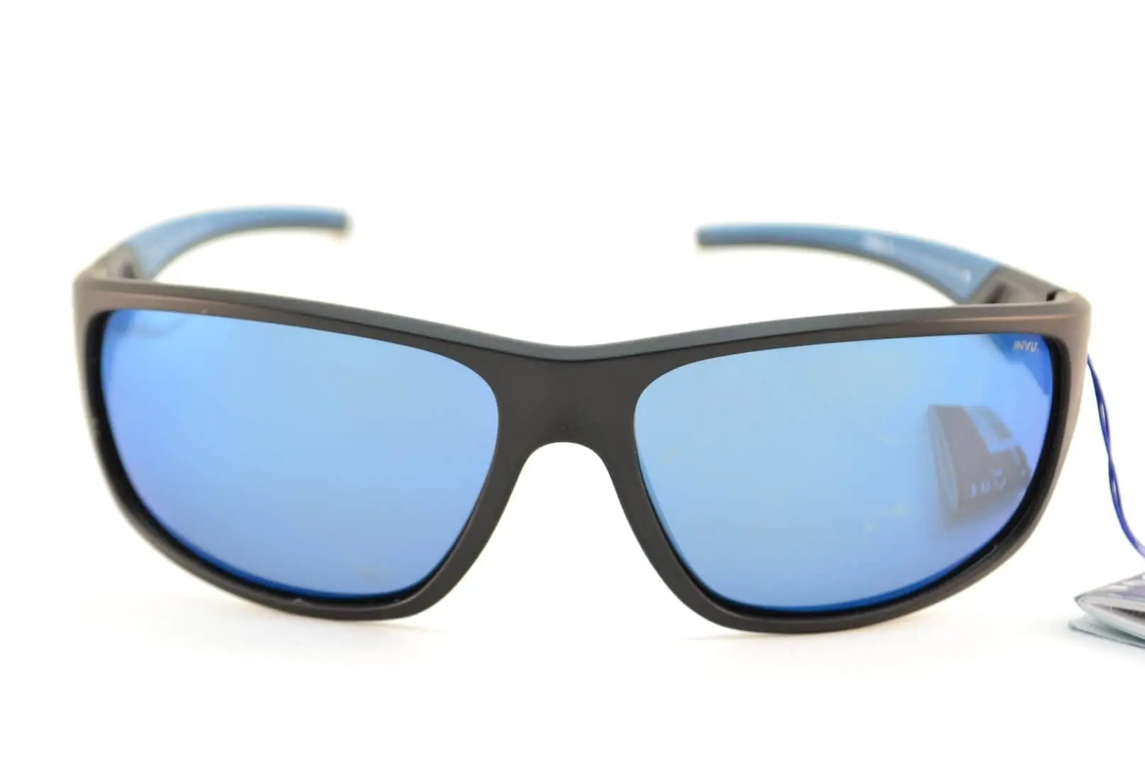 Солнцезащитные очки INVU A2708 C