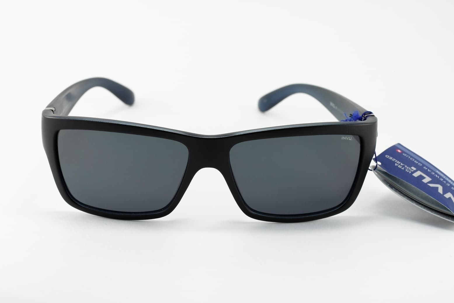 Солнцезащитные очки INVU B2501 A