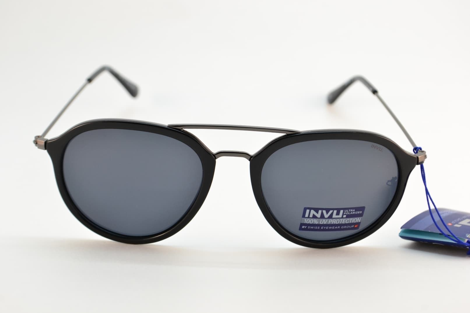 Солнцезащитные очки  INVU T1901B
