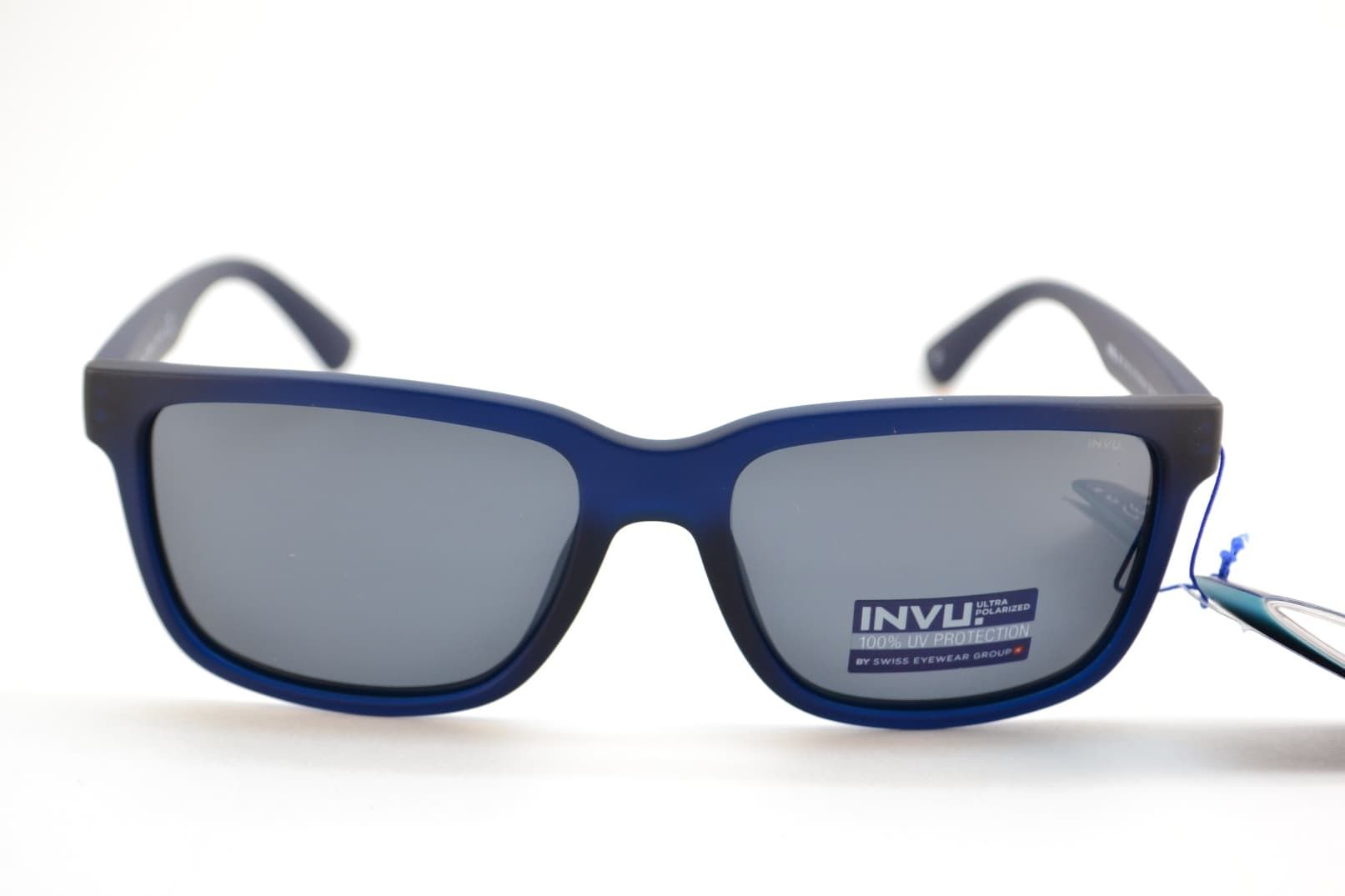 Солнцезащитные очки INVU B2825A