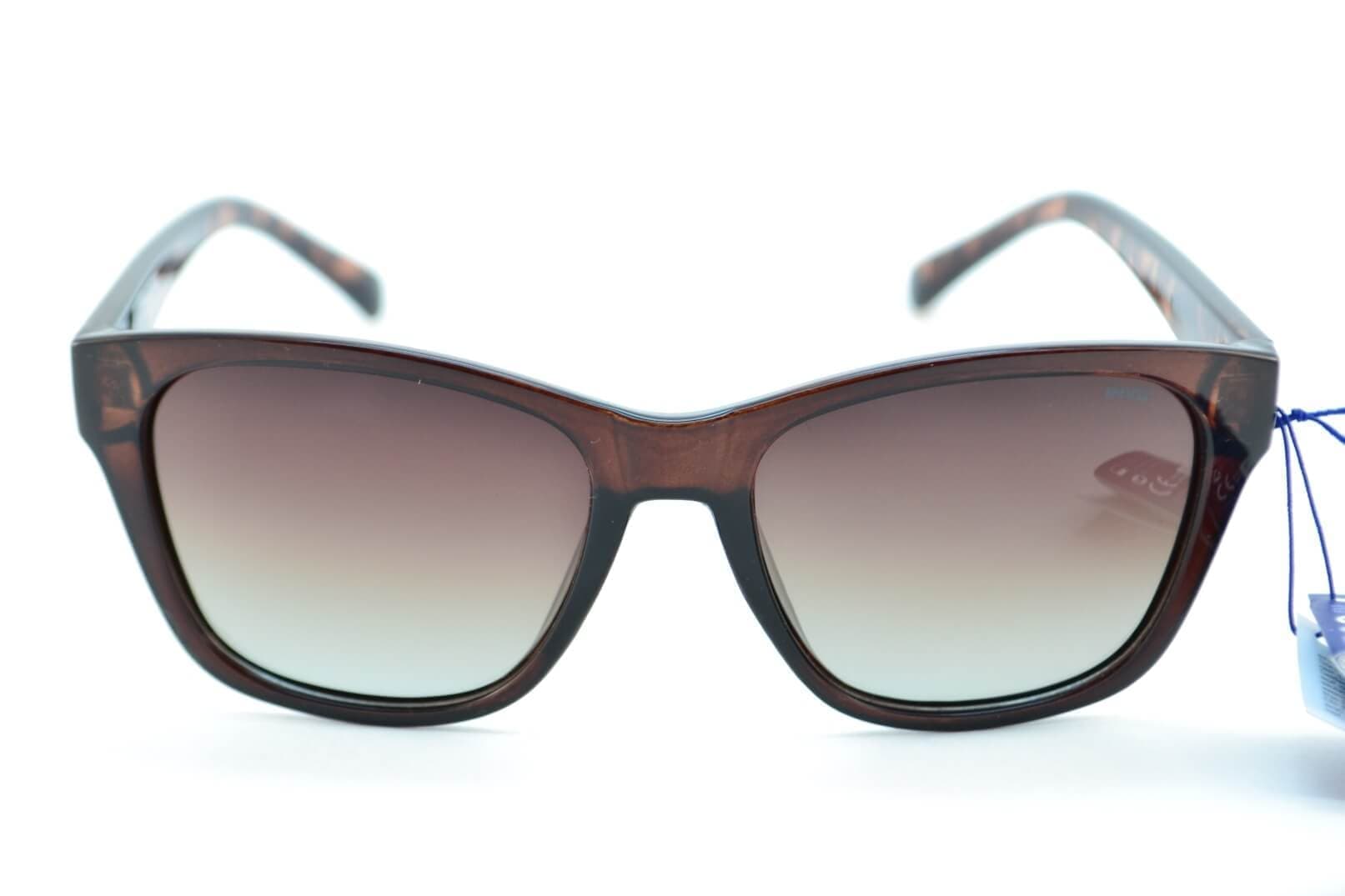 Солнцезащитные очки INVU B2702B