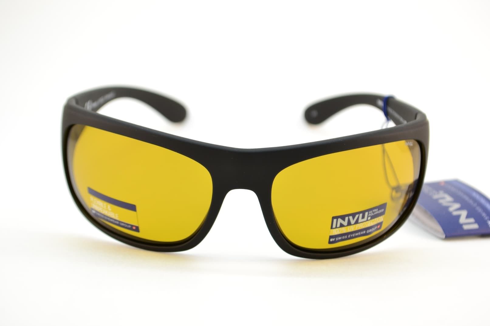 Солнцезащитные очки INVU A2407D