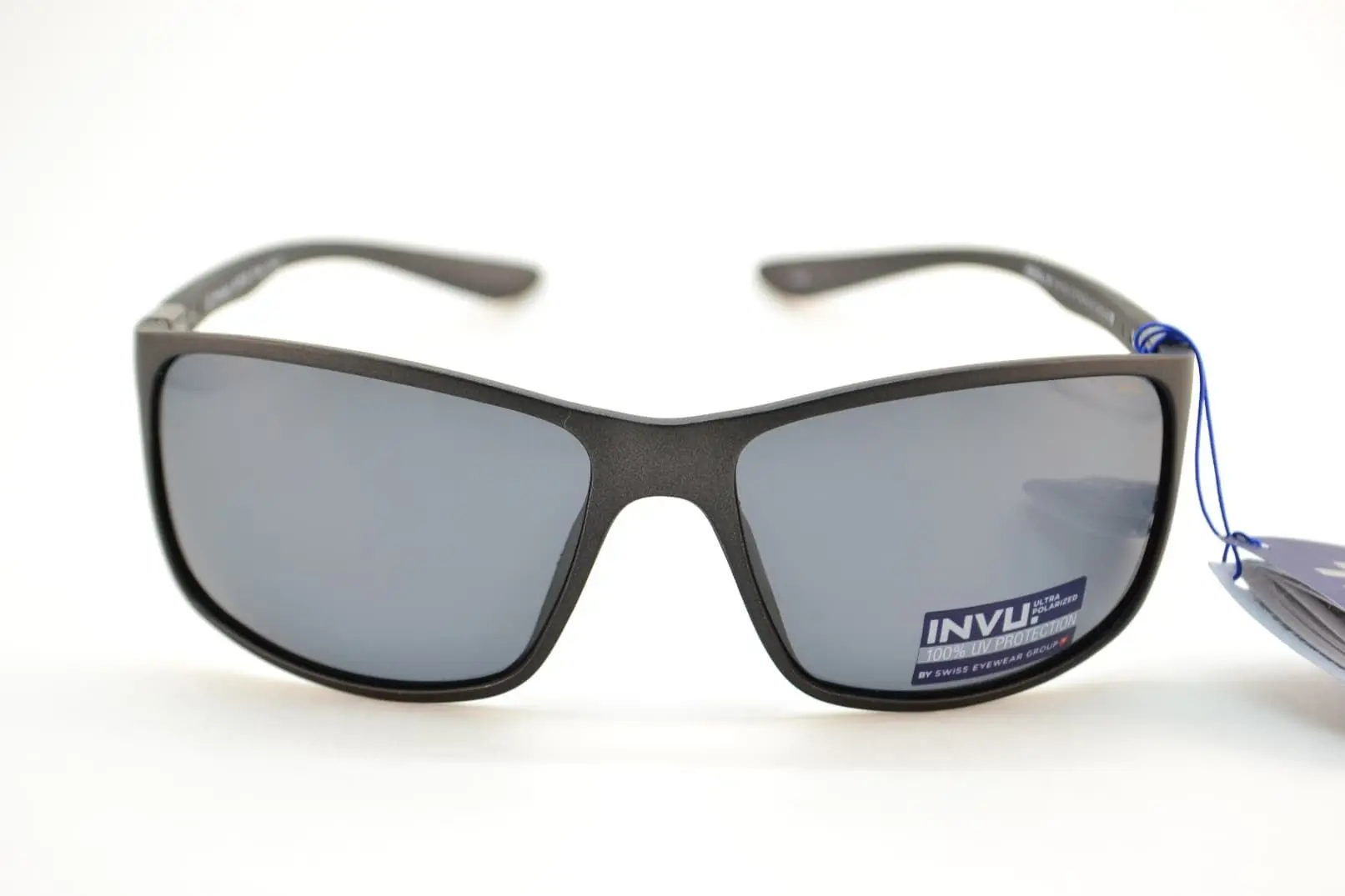 Солнцезащитные очки INVU A2913 B